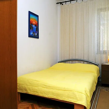 Guest house Mandica *