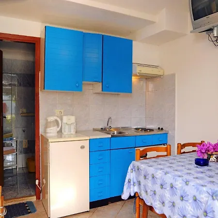 Guest house Mandica *