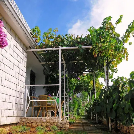 Guest house Mandica Rabac